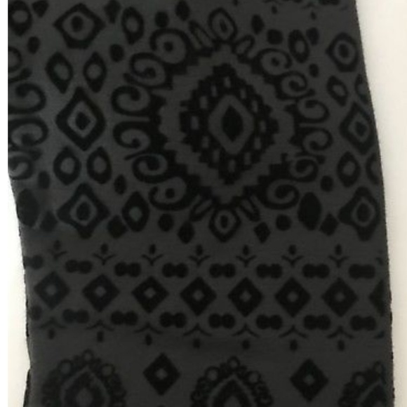 Shosho Printed Leggings - Picture 3 of 5